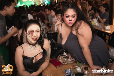 Halloween Night ft. Flure x Scrubb at 20Something Bar — photo 47