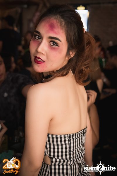 Halloween Night ft. Flure x Scrubb at 20Something Bar — photo 48