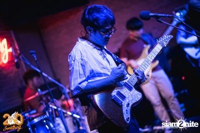 Halloween Night ft. Flure x Scrubb at 20Something Bar — photo 58