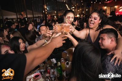 Halloween Night ft. Flure x Scrubb at 20Something Bar — photo 74