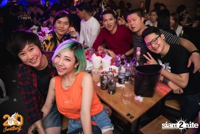 Halloween Night ft. Flure x Scrubb at 20Something Bar — photo 81