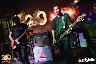 Halloween Night ft. Flure x Scrubb at 20Something Bar — photo 103