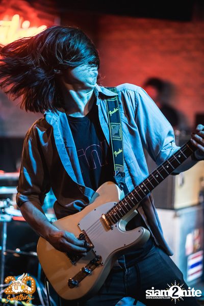 Halloween Night ft. Flure x Scrubb at 20Something Bar — photo 135