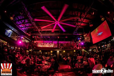 Halloween Night Party กับ Dope Here Here ที่ วอร์ม อัพ คาเฟ่ เชียงใหม่ — photo 14
