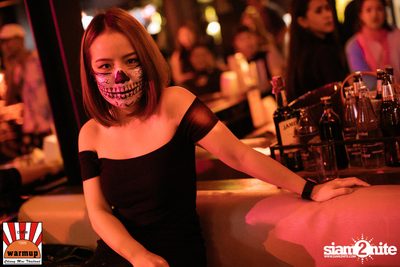 Halloween Night Party กับ Dope Here Here ที่ วอร์ม อัพ คาเฟ่ เชียงใหม่ — photo 20
