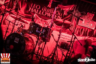 Halloween Night Party กับ Dope Here Here ที่ วอร์ม อัพ คาเฟ่ เชียงใหม่ — photo 24