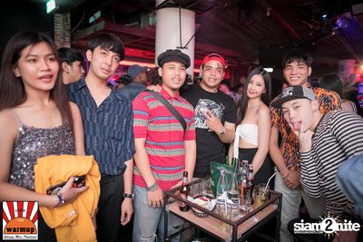 Halloween Night Party กับ Dope Here Here ที่ วอร์ม อัพ คาเฟ่ เชียงใหม่ — photo 63