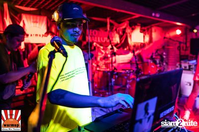 Halloween Night Party กับ Dope Here Here ที่ วอร์ม อัพ คาเฟ่ เชียงใหม่ — photo 73