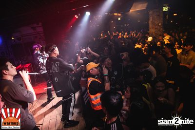 Halloween Night Party กับ Dope Here Here ที่ วอร์ม อัพ คาเฟ่ เชียงใหม่ — photo 124