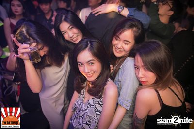 Halloween Night Party กับ Dope Here Here ที่ วอร์ม อัพ คาเฟ่ เชียงใหม่ — photo 125
