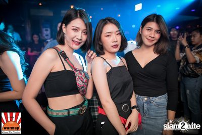 Halloween Night Party กับ Dope Here Here ที่ วอร์ม อัพ คาเฟ่ เชียงใหม่ — photo 160