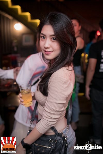 Halloween Night Party กับ Dope Here Here ที่ วอร์ม อัพ คาเฟ่ เชียงใหม่ — photo 172