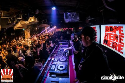 Halloween Night Party กับ Dope Here Here ที่ วอร์ม อัพ คาเฟ่ เชียงใหม่ — photo 178