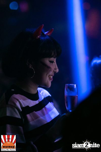 Halloween Night Party กับ Dope Here Here ที่ วอร์ม อัพ คาเฟ่ เชียงใหม่ — photo 189