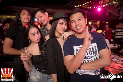 Halloween Night Party กับ Dope Here Here ที่ วอร์ม อัพ คาเฟ่ เชียงใหม่ — photo 201