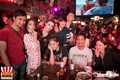 Halloween Night Party กับ Dope Here Here ที่ วอร์ม อัพ คาเฟ่ เชียงใหม่ — photo 203