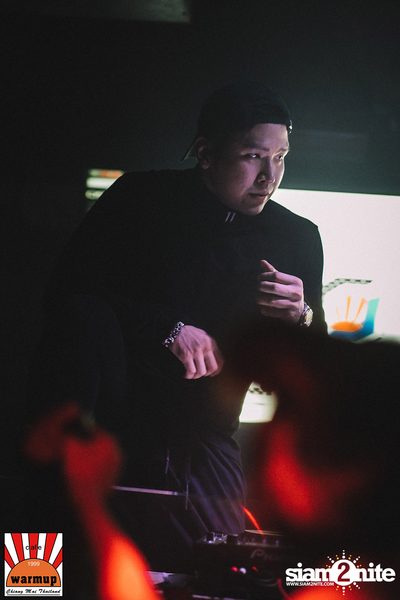 Halloween Night Party กับ Dope Here Here ที่ วอร์ม อัพ คาเฟ่ เชียงใหม่ — photo 209