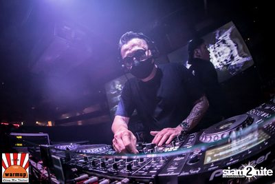 Halloween Night Party กับ Dope Here Here ที่ วอร์ม อัพ คาเฟ่ เชียงใหม่ — photo 215