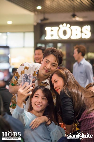 ETC. ที่ HOBS | เมกา บางนา — photo 119