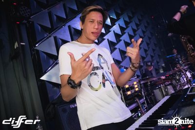 MILD x Wonderframe ที่ ดิฟเฟอร์ ผับ พัทยา — photo 75