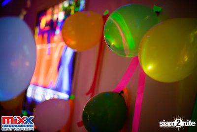 Neon BeatZ Party at MIXX Bangkok — photo 3