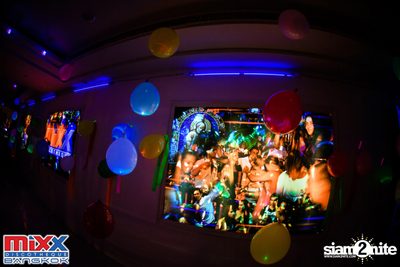 Neon BeatZ Party at MIXX Bangkok — photo 4