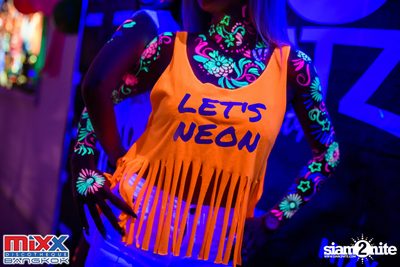 Neon BeatZ Party at MIXX Bangkok — photo 11