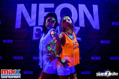 Neon BeatZ Party at MIXX Bangkok — photo 12