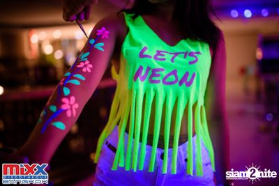 Neon BeatZ Party at MIXX Bangkok — photo 17
