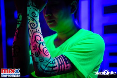 Neon BeatZ Party at MIXX Bangkok — photo 19