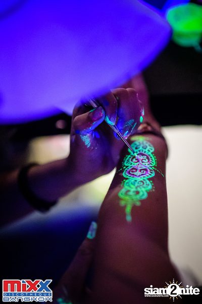 Neon BeatZ Party at MIXX Bangkok — photo 38