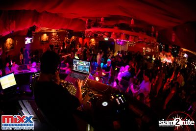 Neon BeatZ Party at MIXX Bangkok — photo 68