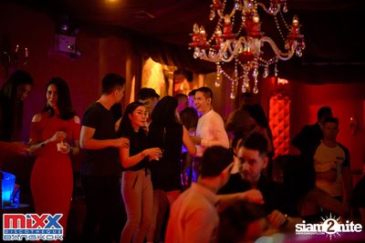 Neon BeatZ Party at MIXX Bangkok — photo 71