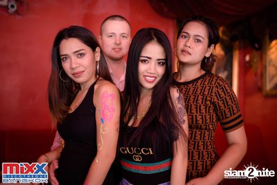 Neon BeatZ Party at MIXX Bangkok — photo 78