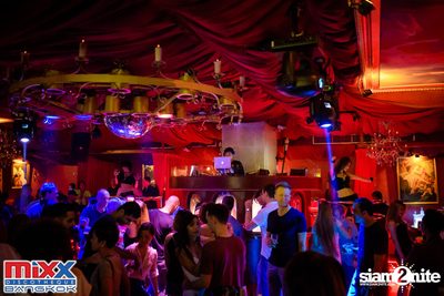 Neon BeatZ Party at MIXX Bangkok — photo 80