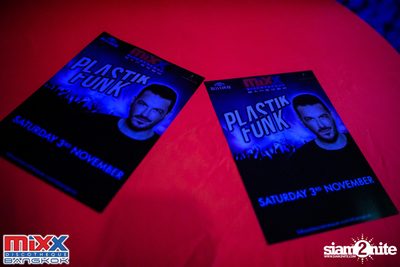 Neon BeatZ Party at MIXX Bangkok — photo 81