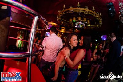 Neon BeatZ Party at MIXX Bangkok — photo 97