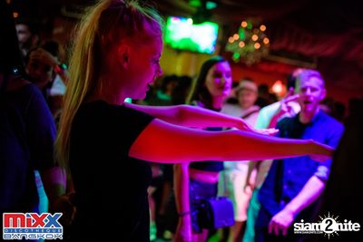 Neon BeatZ Party at MIXX Bangkok — photo 107