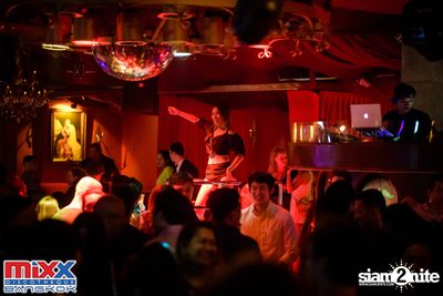 Neon BeatZ Party at MIXX Bangkok — photo 121