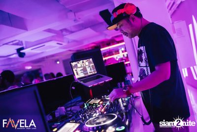 Friday Night at Favela Thonglor — photo 30