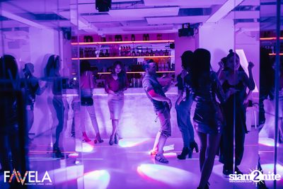 Friday Night at Favela Thonglor — photo 32
