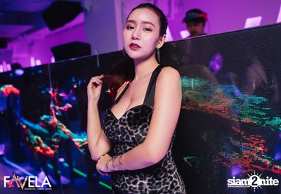 Friday Night at Favela Thonglor — photo 38