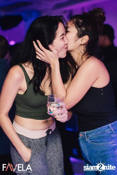 Friday Night at Favela Thonglor — photo 50