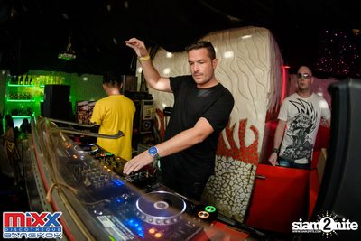 Plastik Funk at MIXX Bangkok — photo 61