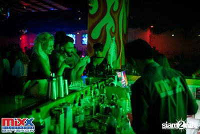 Plastik Funk at MIXX Bangkok — photo 104