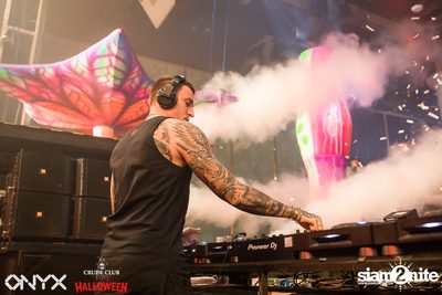 Cruise Club Party Halloween w/ Blasterjaxx at ONYX — photo 97