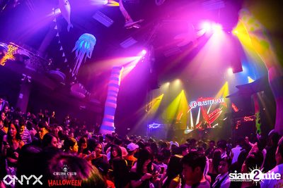 Cruise Club Party Halloween w/ Blasterjaxx at ONYX — photo 120