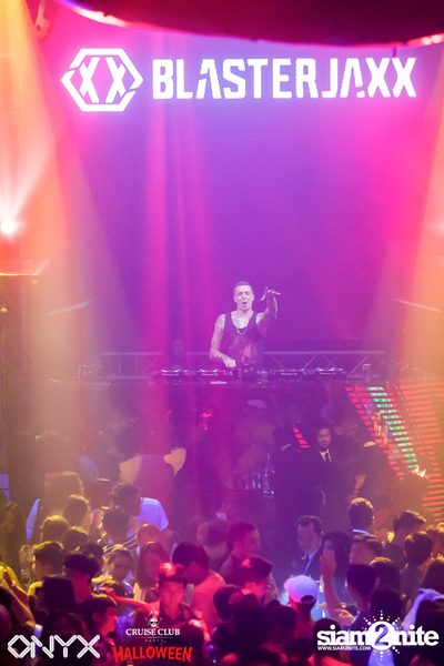 Cruise Club Party Halloween w/ Blasterjaxx at ONYX — photo 124
