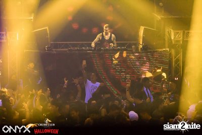 Cruise Club Party Halloween w/ Blasterjaxx at ONYX — photo 125
