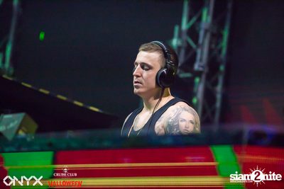 Cruise Club Party Halloween w/ Blasterjaxx at ONYX — photo 143